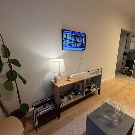 Cosy Canal St Martin Apartment Paris Exterior photo